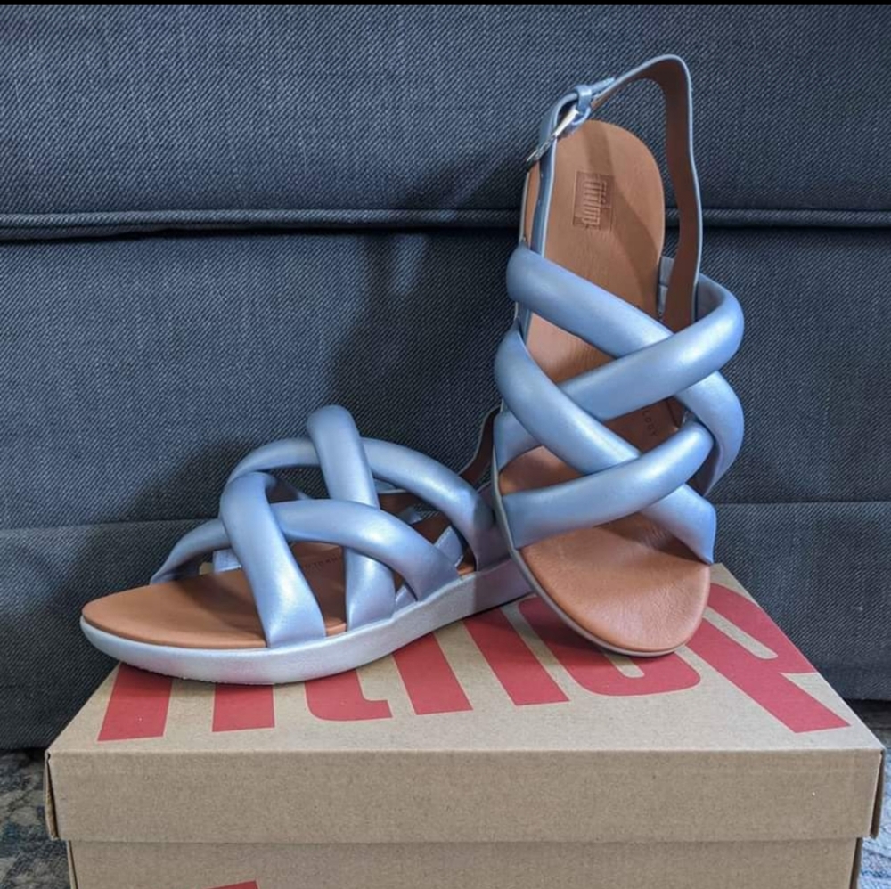 HELGA FitFlop Size 5